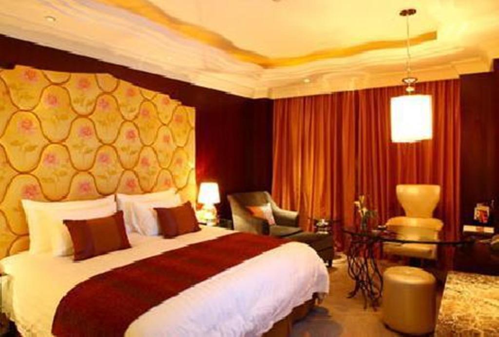 New Century Grand Hotel Ningbo Exteriör bild