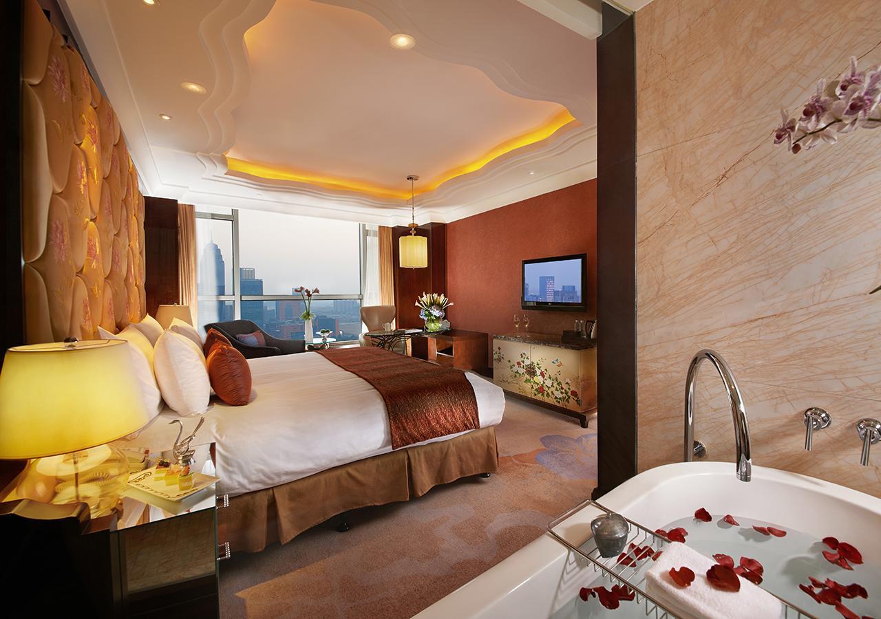New Century Grand Hotel Ningbo Exteriör bild