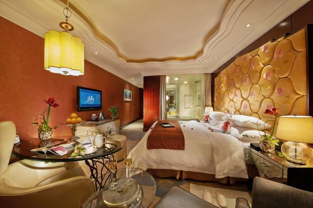 New Century Grand Hotel Ningbo Exteriör bild
